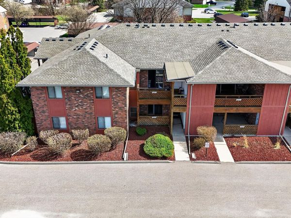 16486 Clarkson Drive, Fraser, MI 48026