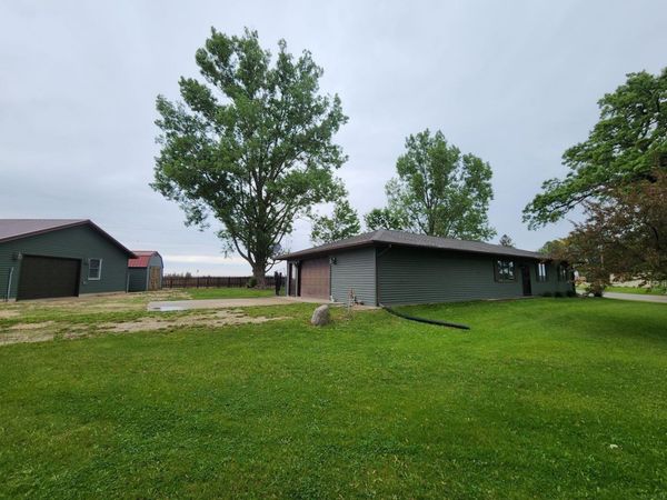 1150 175th Street, Postville, IA 52162