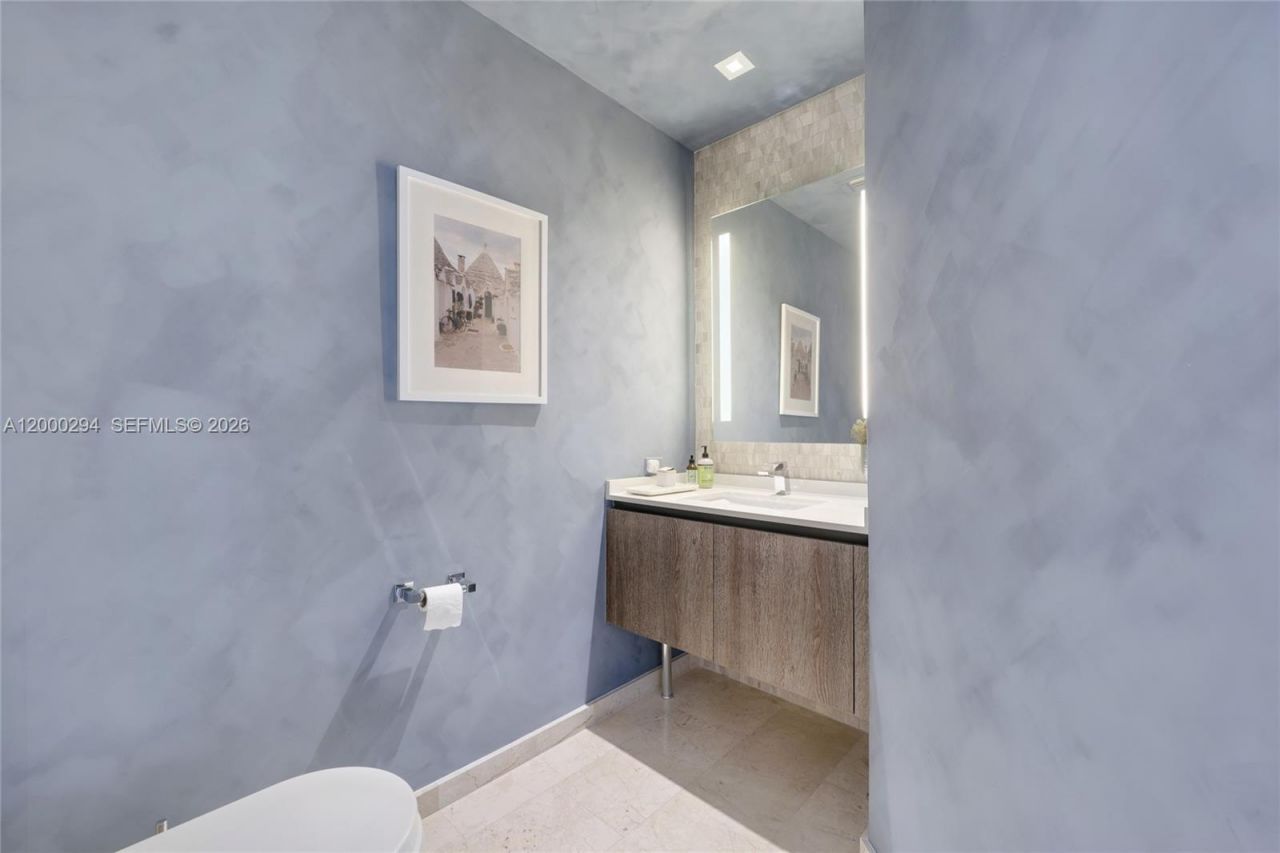 88 SW 7th St, Unit 2602, Miami, FL 33130 Photo