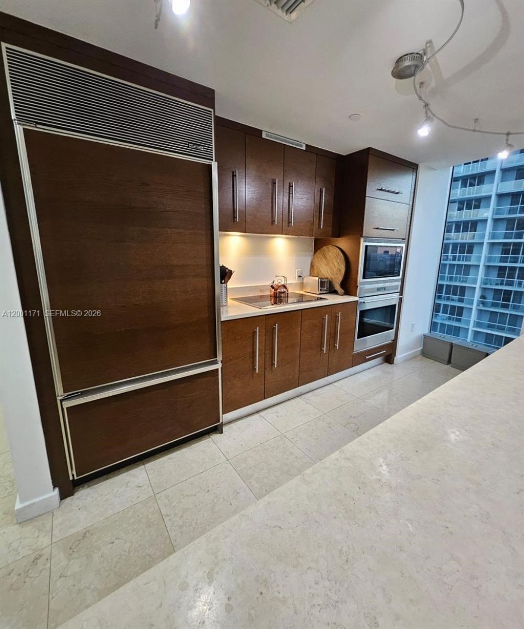 475 Brickell Ave, Unit 2115, Miami, FL 33131 Photo