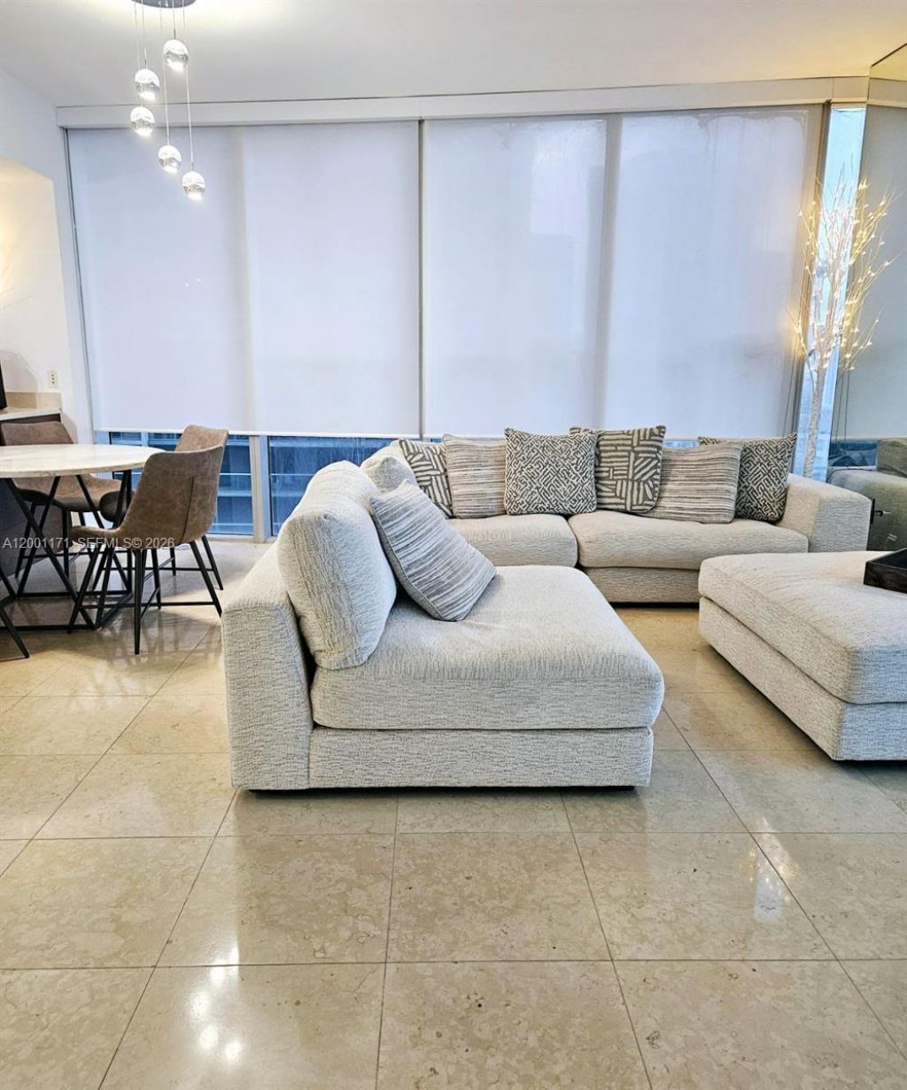 475 Brickell Ave, Unit 2115, Miami, FL 33131 Photo