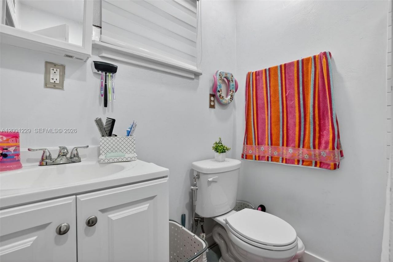 9220 Marine Dr, Cutler Bay, FL 33189 Photo