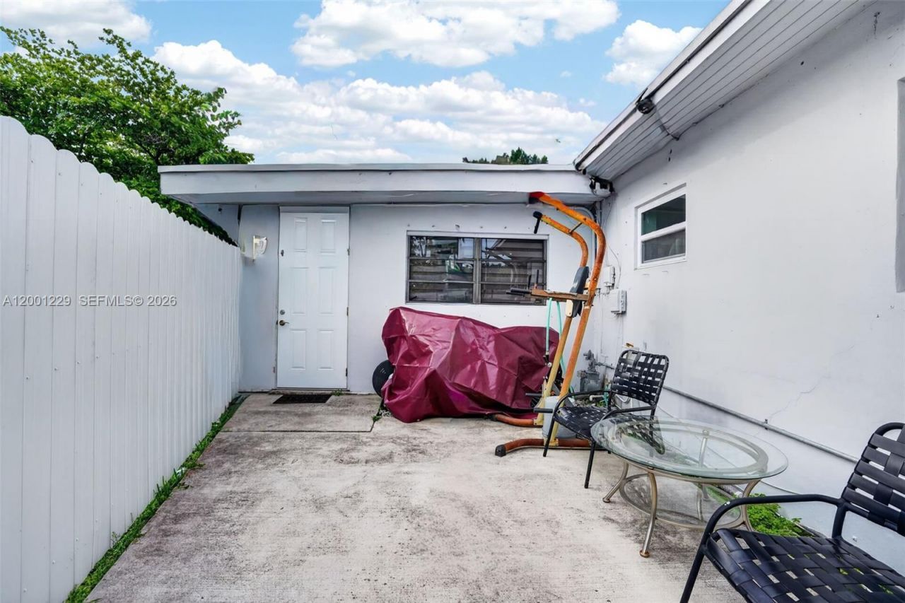 9220 Marine Dr, Cutler Bay, FL 33189 Photo