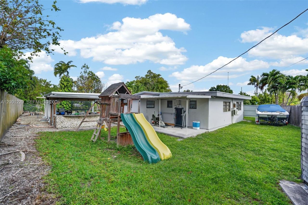 9220 Marine Dr, Cutler Bay, FL 33189 Photo