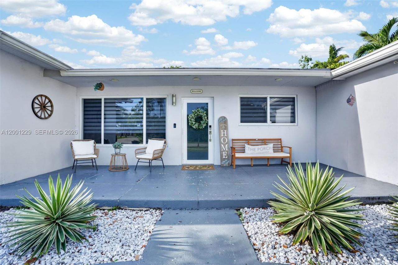 9220 Marine Dr, Cutler Bay, FL 33189 Photo