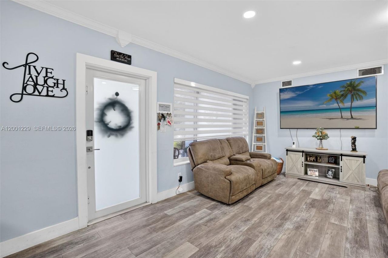 9220 Marine Dr, Cutler Bay, FL 33189 Photo