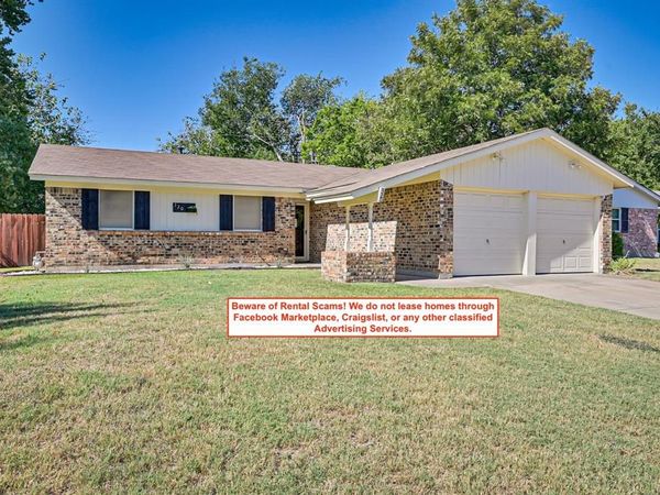 320 Gardenia Court, Burleson, TX 76028