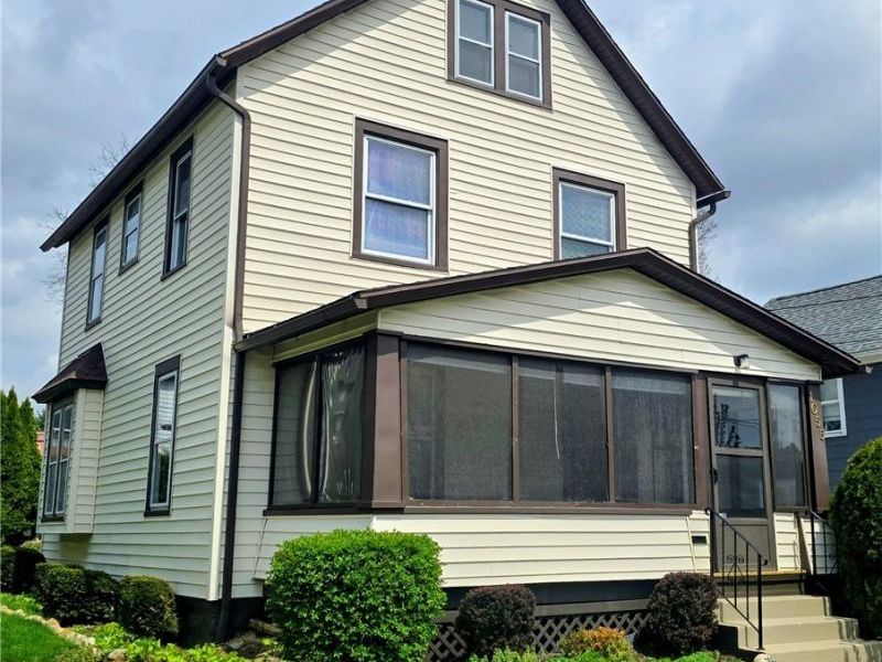 1055 W Tuscarawas Avenue, Barberton, OH 44203 Photo 1