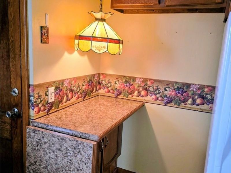 1055 W Tuscarawas Avenue, Barberton, OH 44203 Photo 15