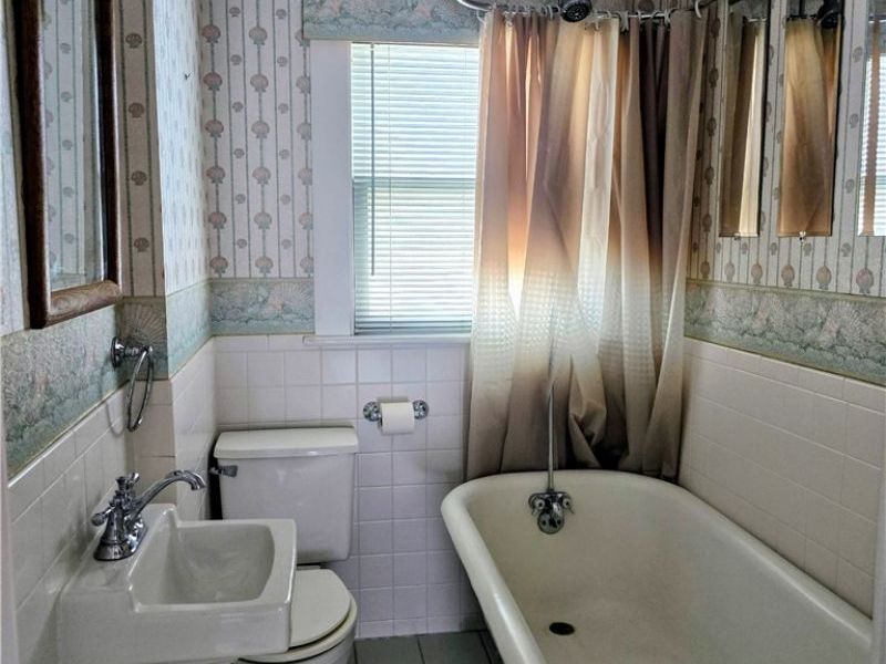 1055 W Tuscarawas Avenue, Barberton, OH 44203 Photo 21