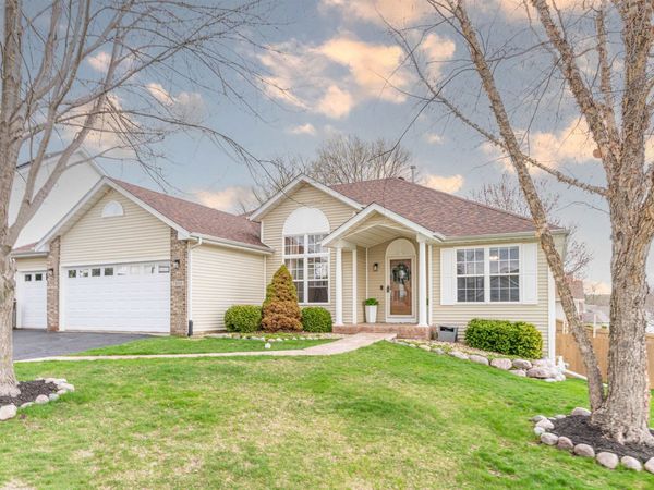 7209 Wimbledon Road, MACHESNEY PARK, IL 61115