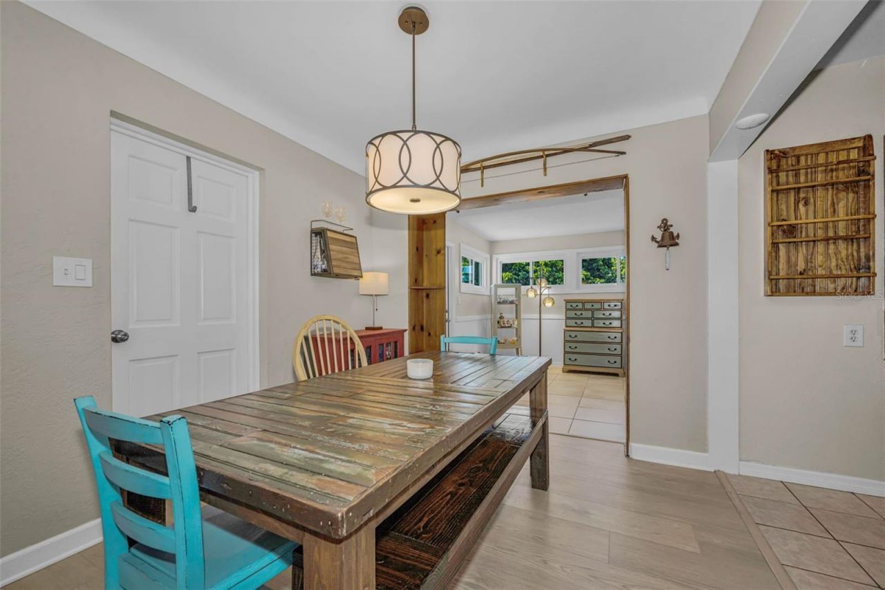 1300 63rd Avenue N, Saint Petersburg, FL 33702 Photo
