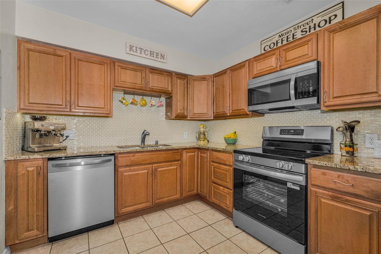 1300 63rd Avenue N, Saint Petersburg, FL 33702 Photo