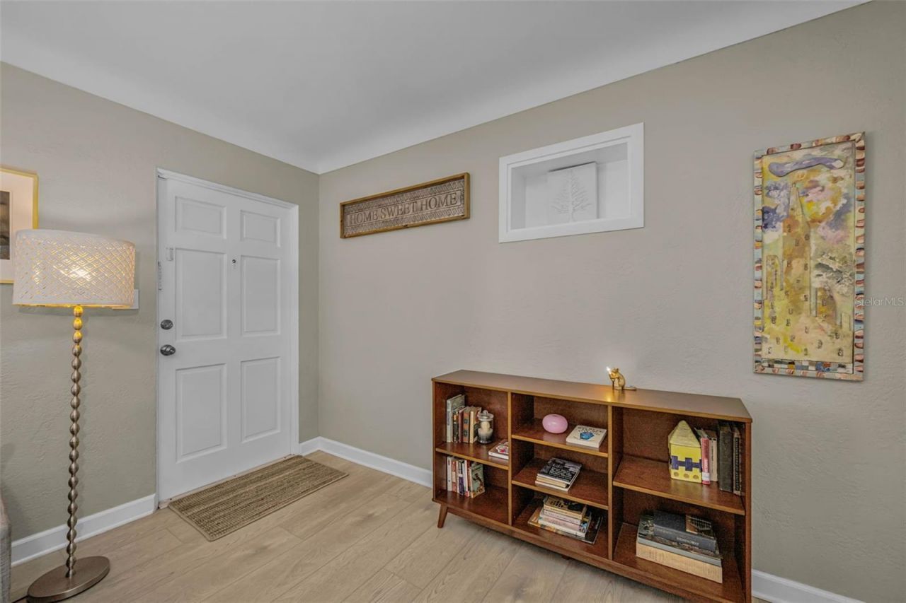 1300 63rd Avenue N, Saint Petersburg, FL 33702 Photo