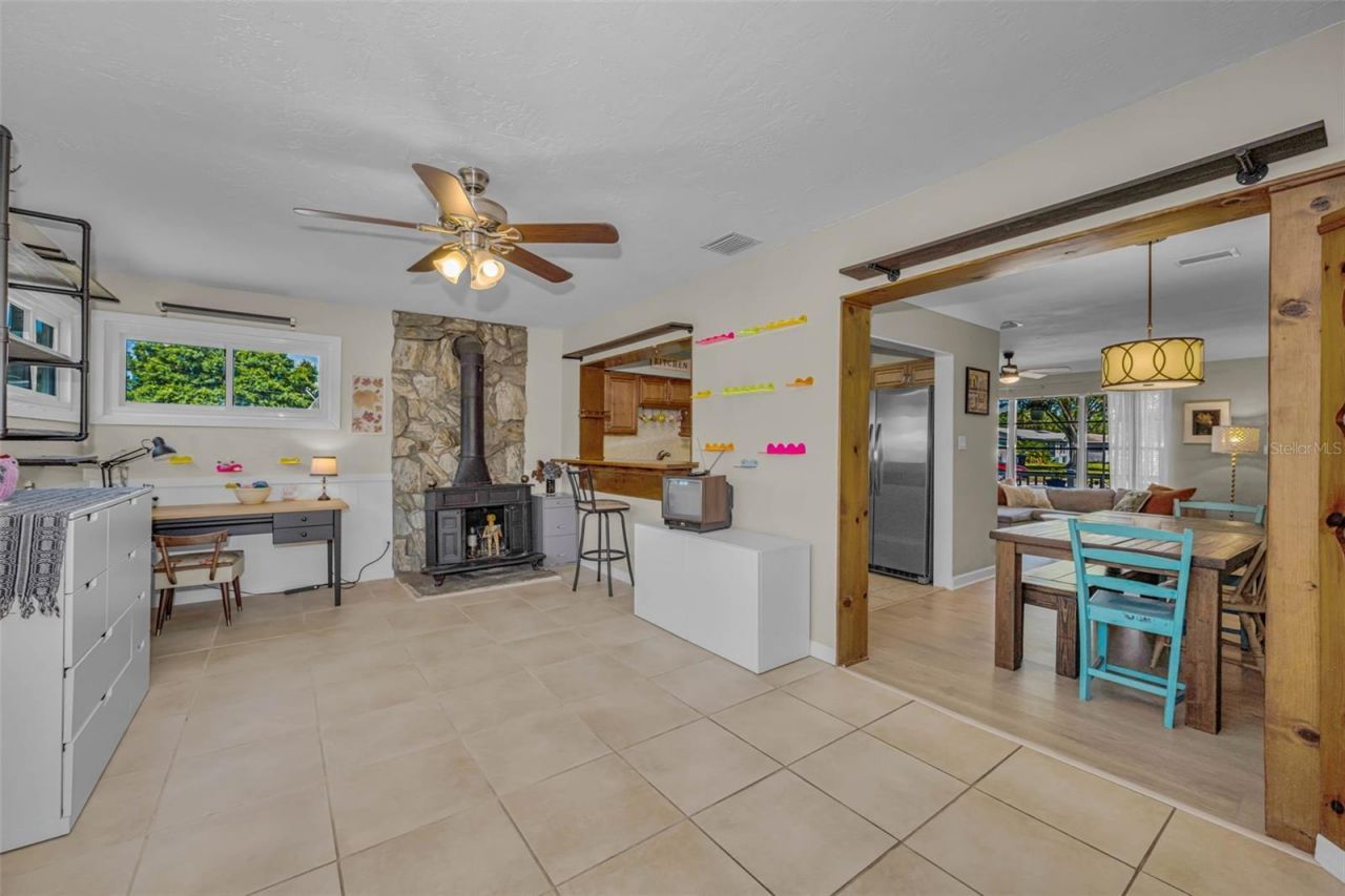 1300 63rd Avenue N, Saint Petersburg, FL 33702 Photo