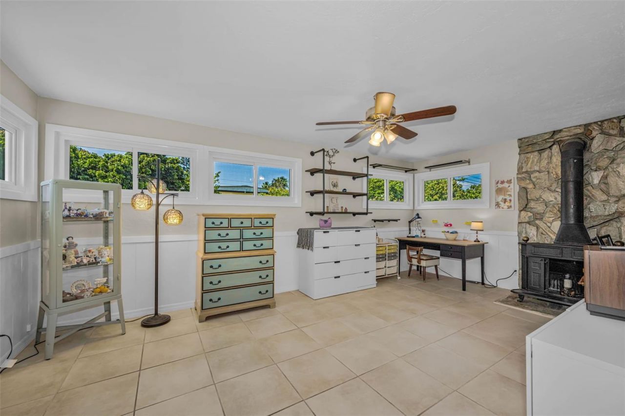 1300 63rd Avenue N, Saint Petersburg, FL 33702 Photo