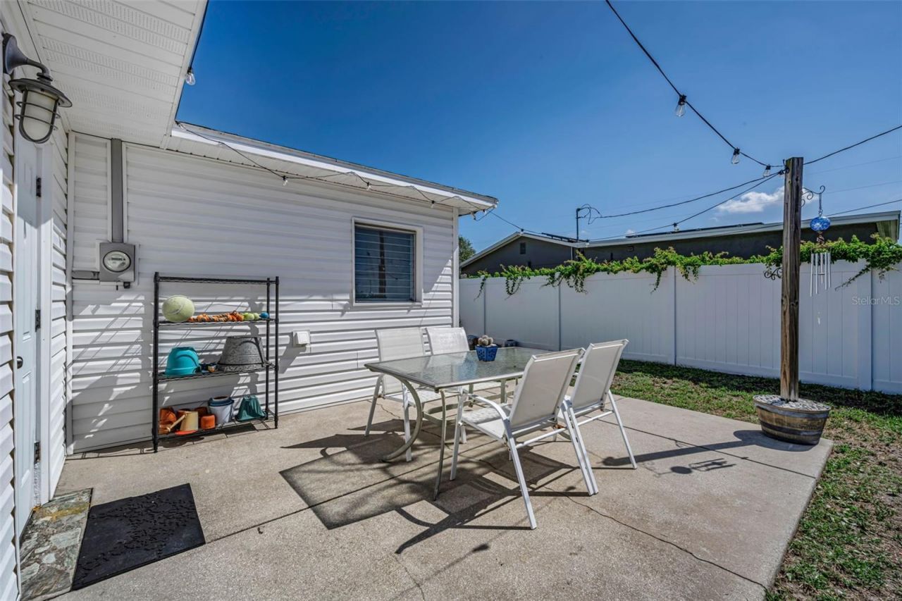 1300 63rd Avenue N, Saint Petersburg, FL 33702 Photo