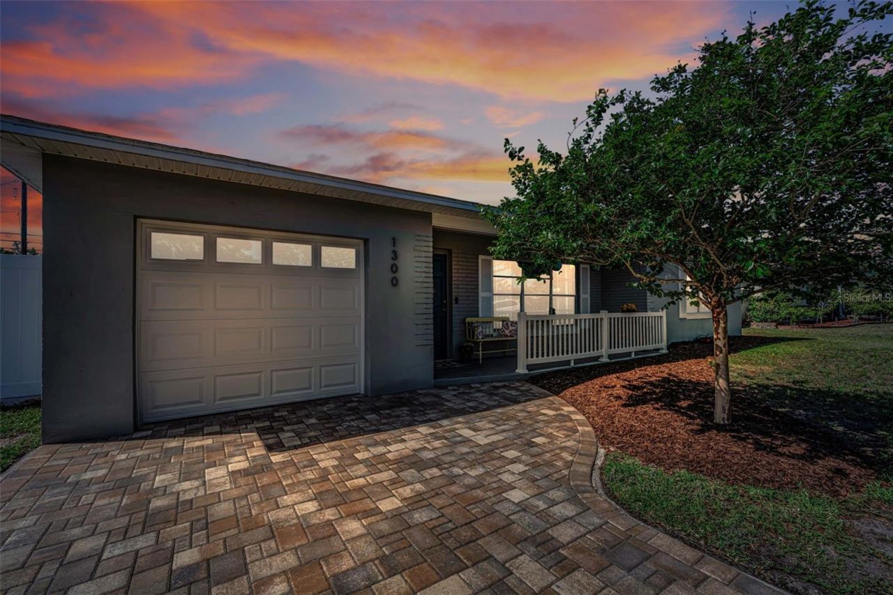 1300 63rd Avenue N, Saint Petersburg, FL 33702 Photo