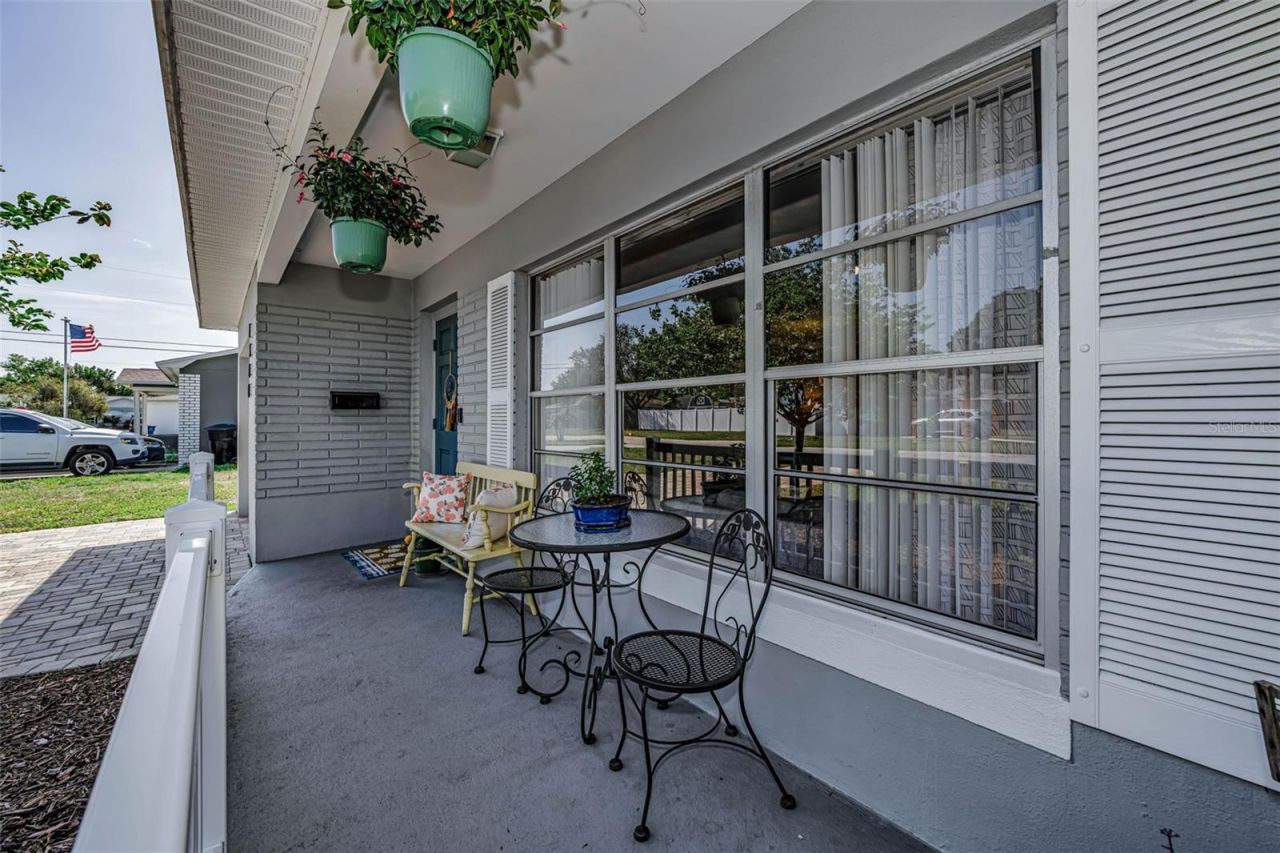 1300 63rd Avenue N, Saint Petersburg, FL 33702 Photo