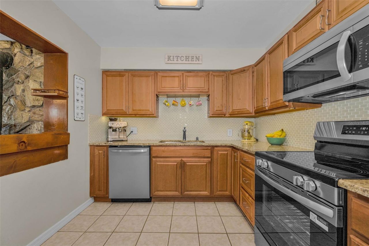 1300 63rd Avenue N, Saint Petersburg, FL 33702 Photo