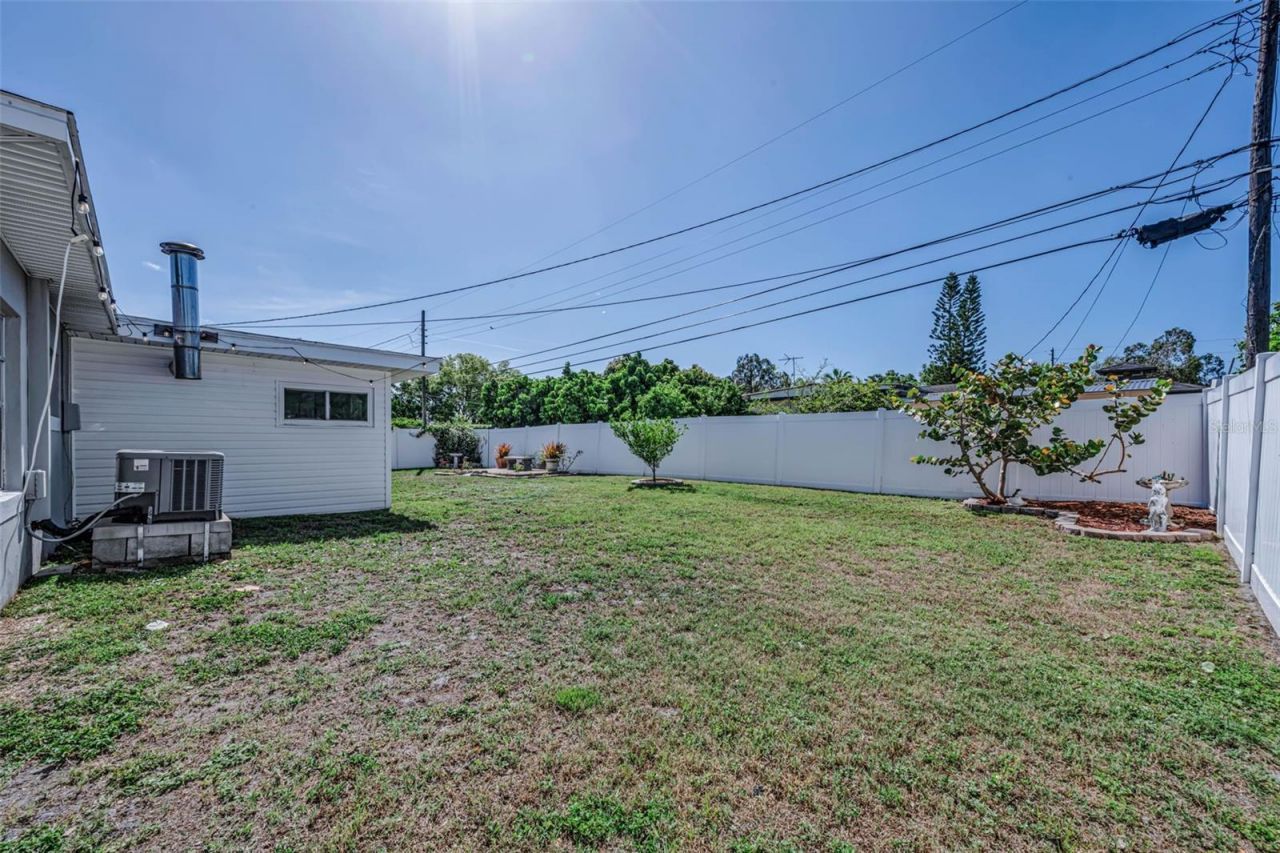 1300 63rd Avenue N, Saint Petersburg, FL 33702 Photo