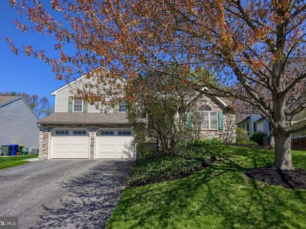 105 PLUMERIA PLACE, LANCASTER, PA 17602