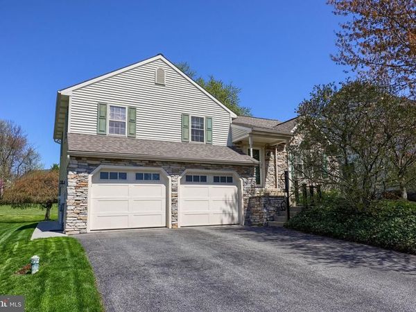 105 PLUMERIA PLACE, LANCASTER, PA 17602