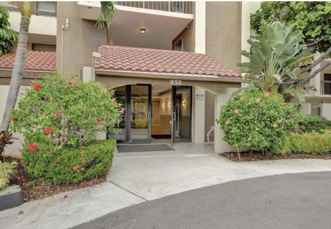 955 Egret Circle, Unit 508, Delray Beach, FL 33444 Photo