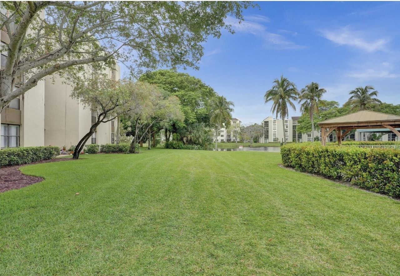 955 Egret Circle, Unit 508, Delray Beach, FL 33444 Photo