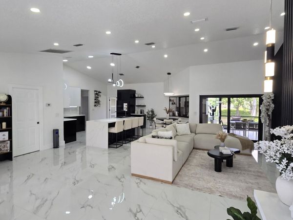 113 Waterview Way, Royal Palm Beach, FL 33411