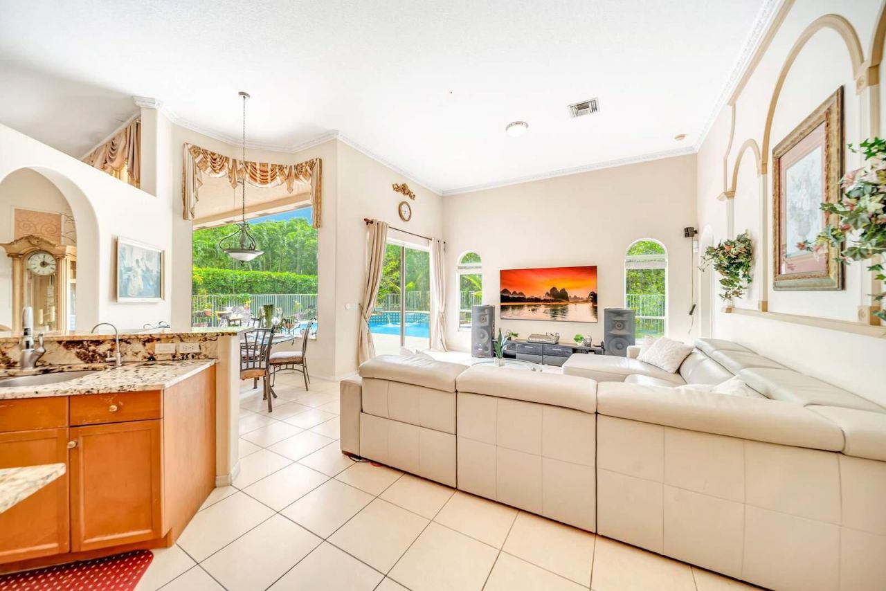 6169 NW 53rd Circle, Coral Springs, FL 33067 Photo