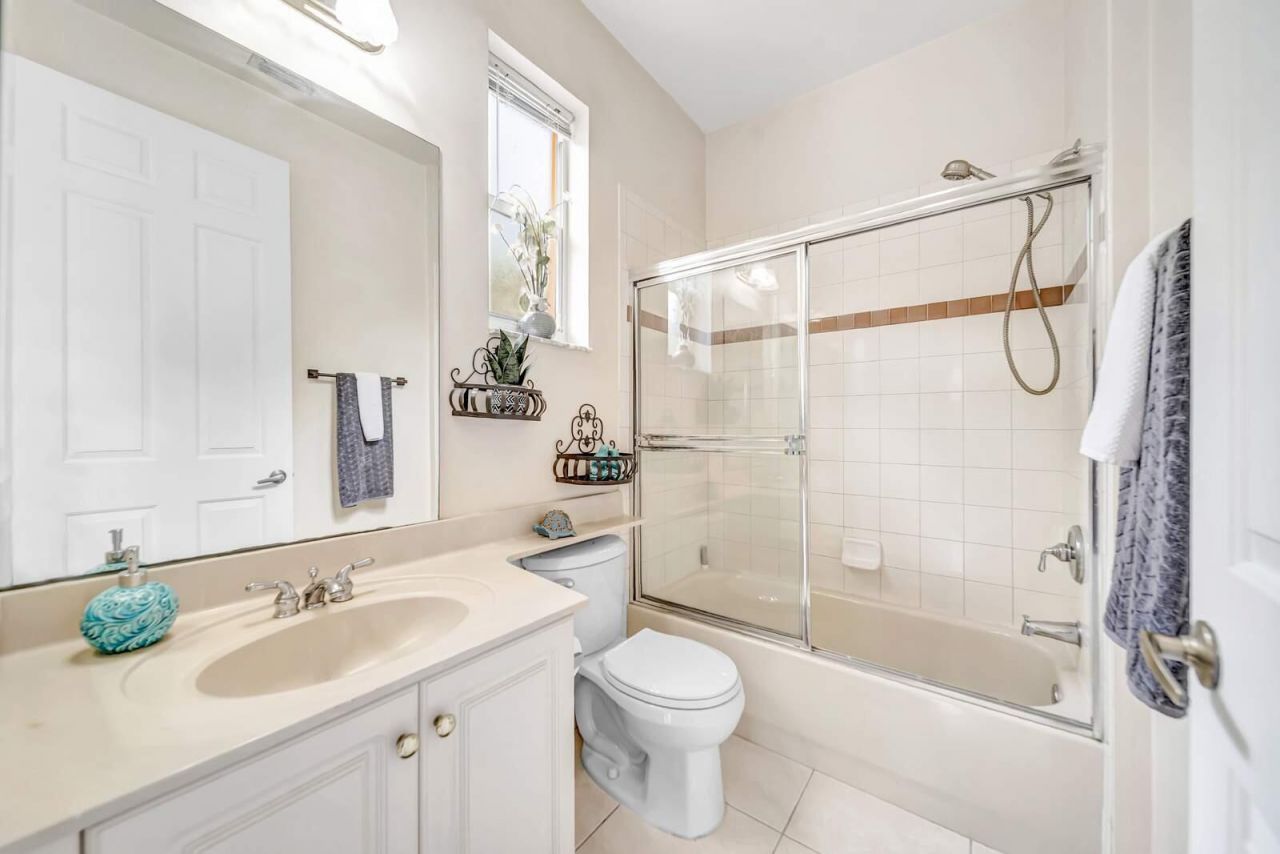 6169 NW 53rd Circle, Coral Springs, FL 33067 Photo