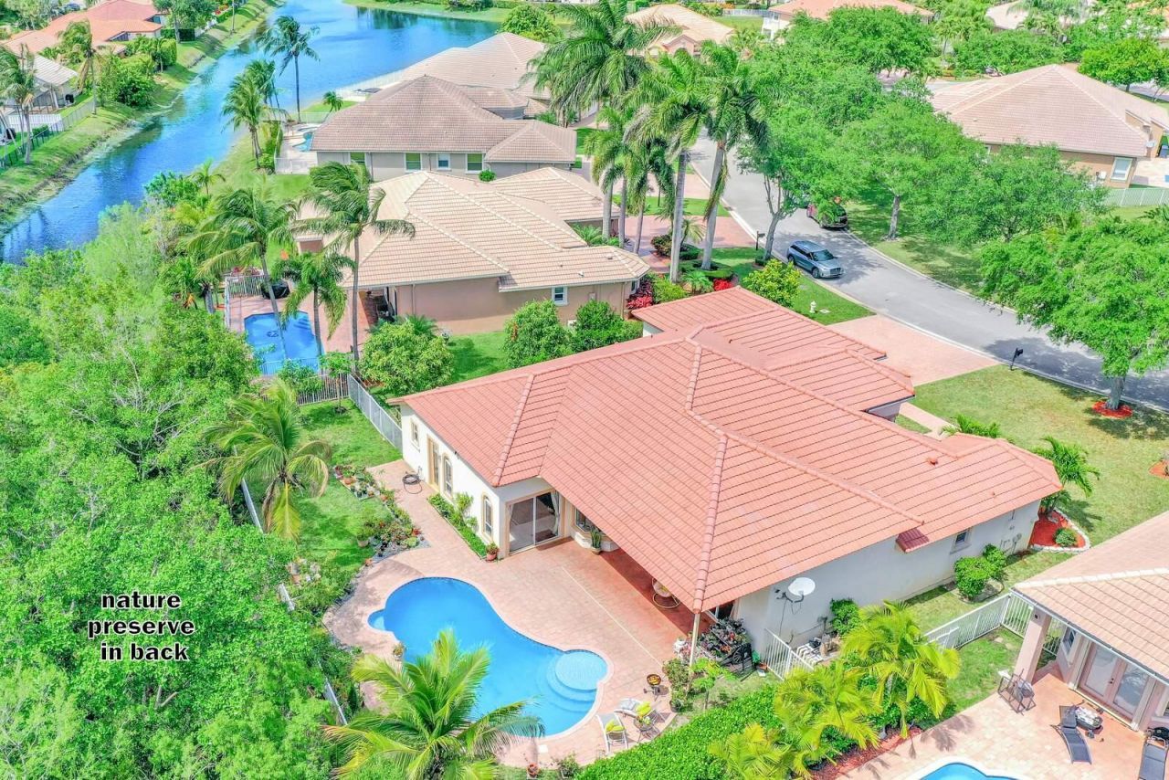 6169 NW 53rd Circle, Coral Springs, FL 33067 Photo