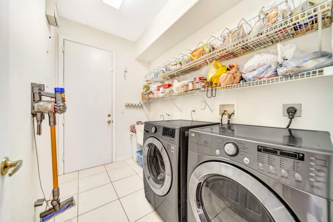 6169 NW 53rd Circle, Coral Springs, FL 33067 Photo