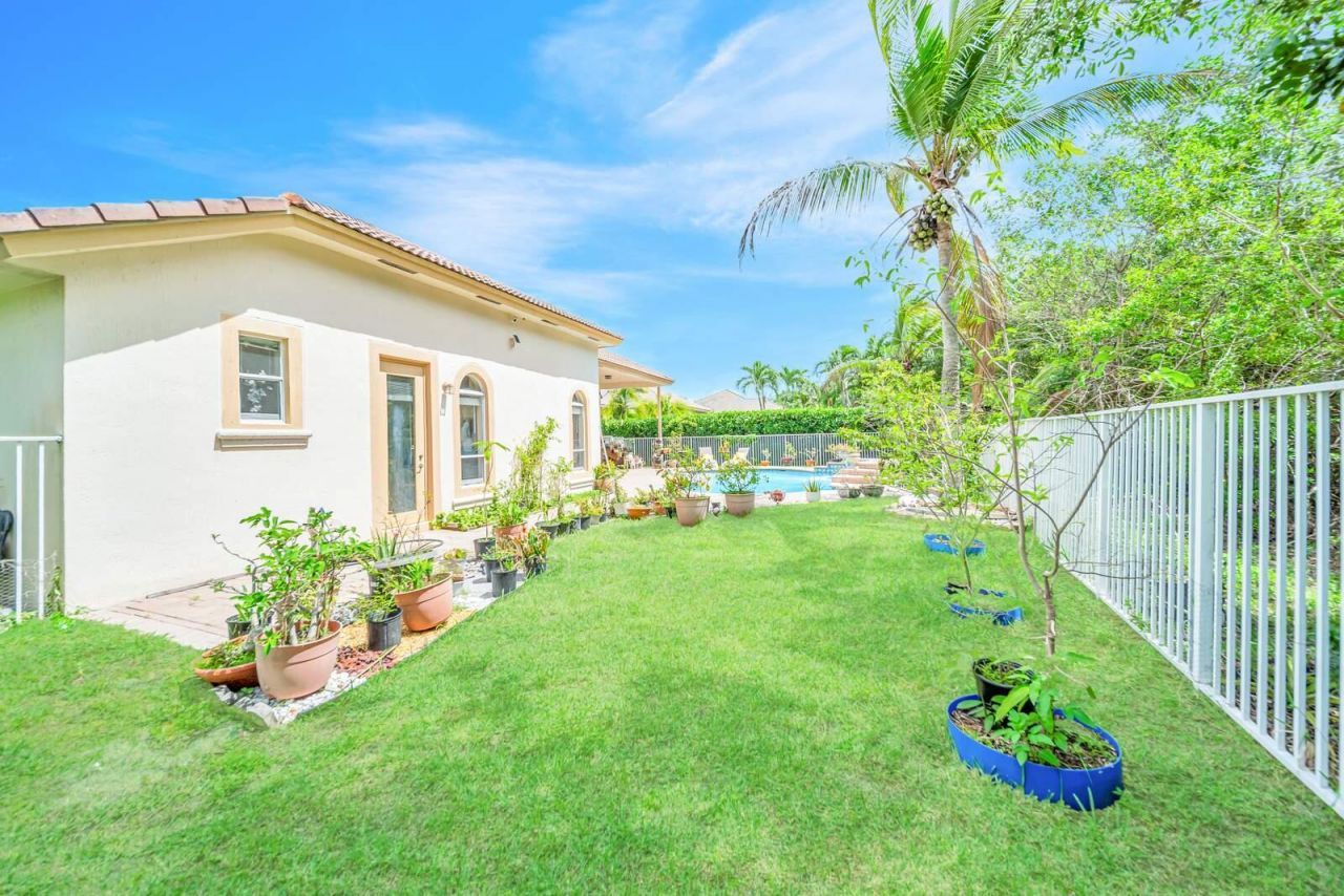 6169 NW 53rd Circle, Coral Springs, FL 33067 Photo