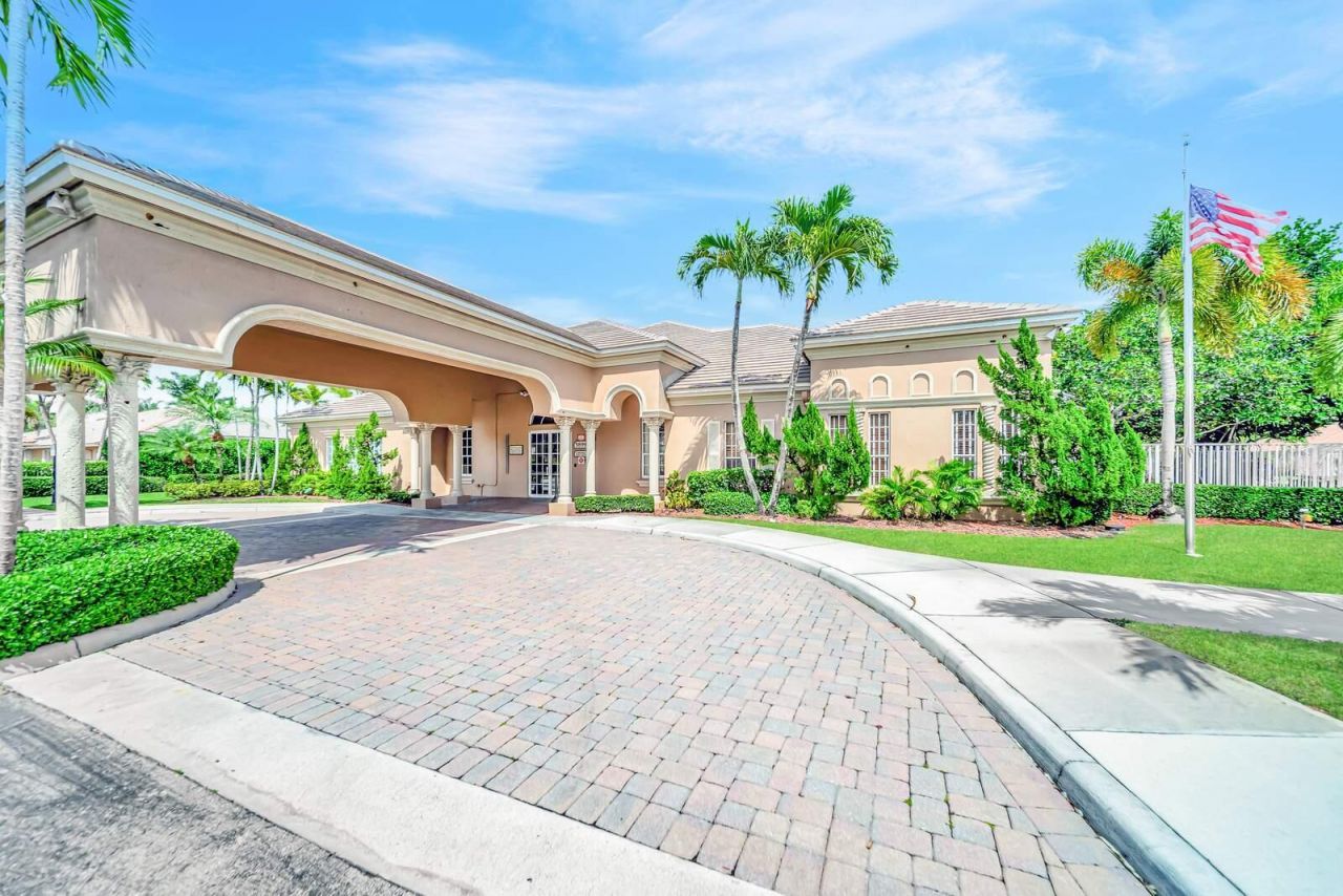 6169 NW 53rd Circle, Coral Springs, FL 33067 Photo