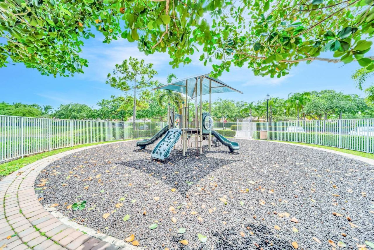 6169 NW 53rd Circle, Coral Springs, FL 33067 Photo