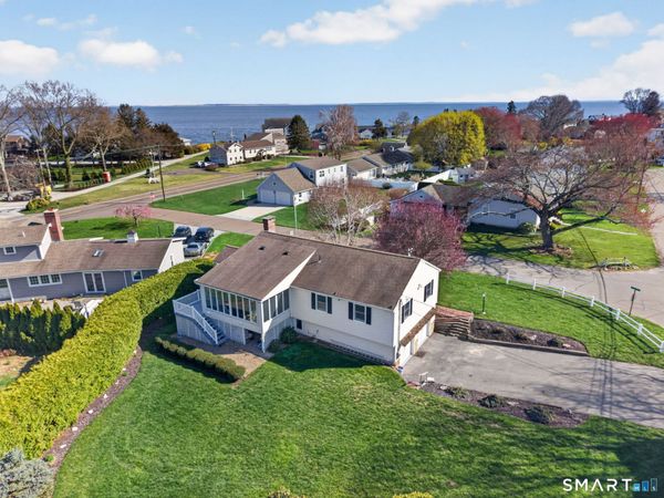 4 Fenwood, Old Saybrook, CT 06475