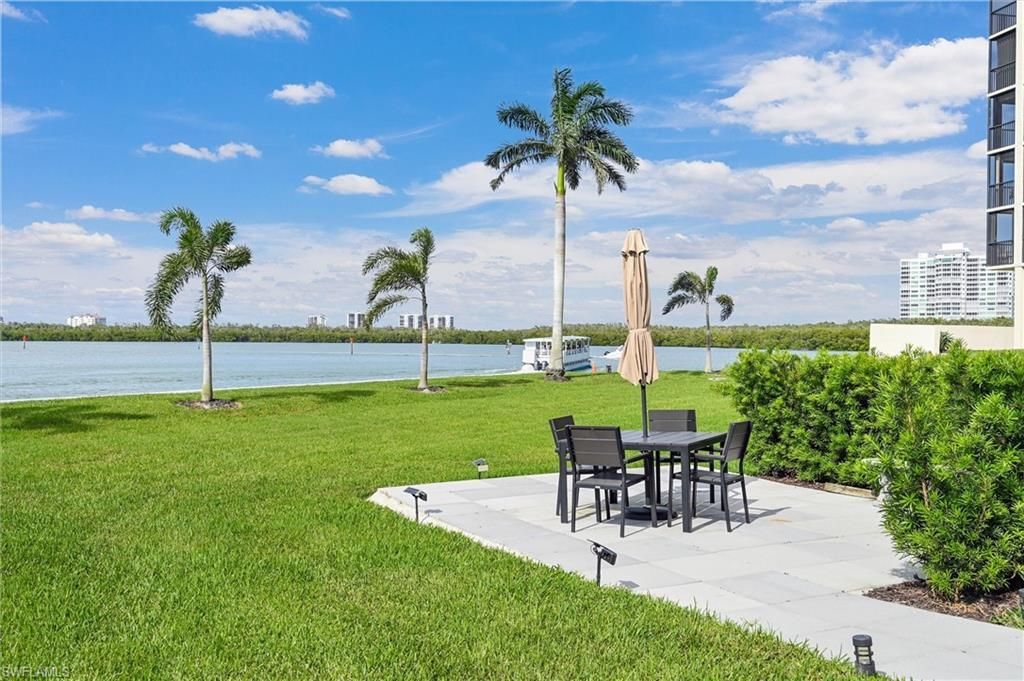 17 Bluebill Ave, Unit 803, Naples, FL 34108 Photo