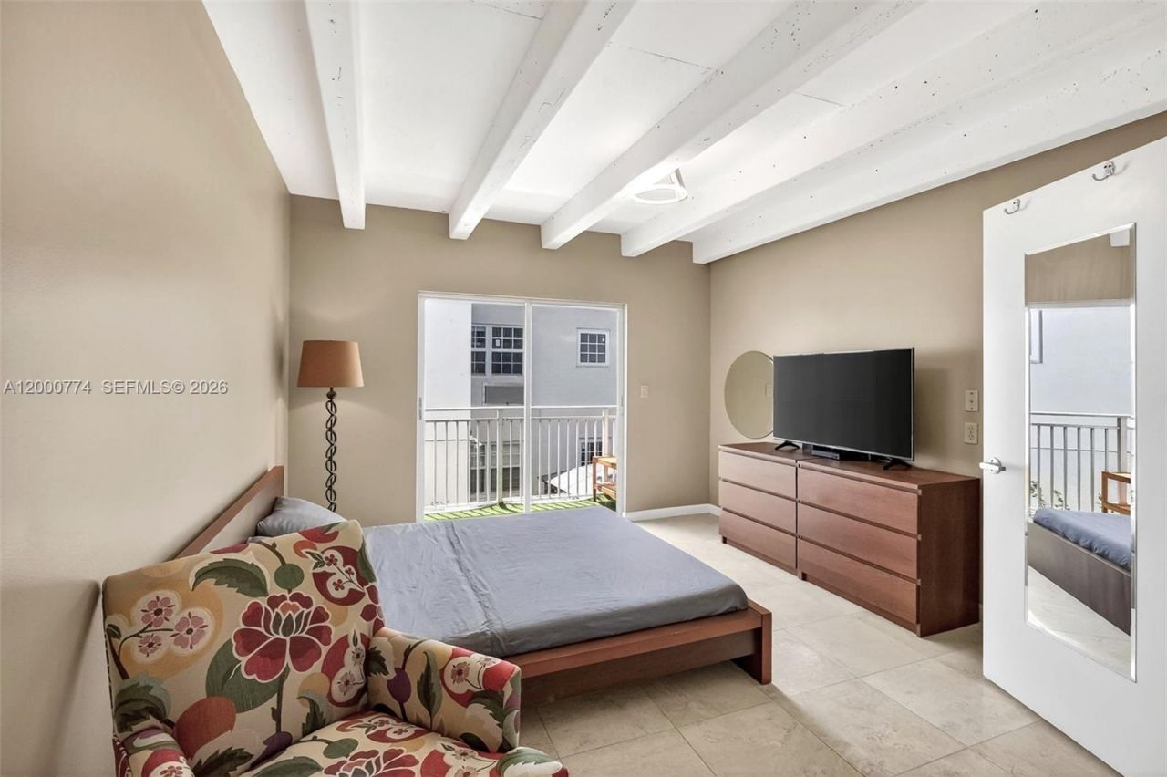 1519 Drexel Ave, Unit 201 + DEN, Miami Beach, FL 33139 Photo