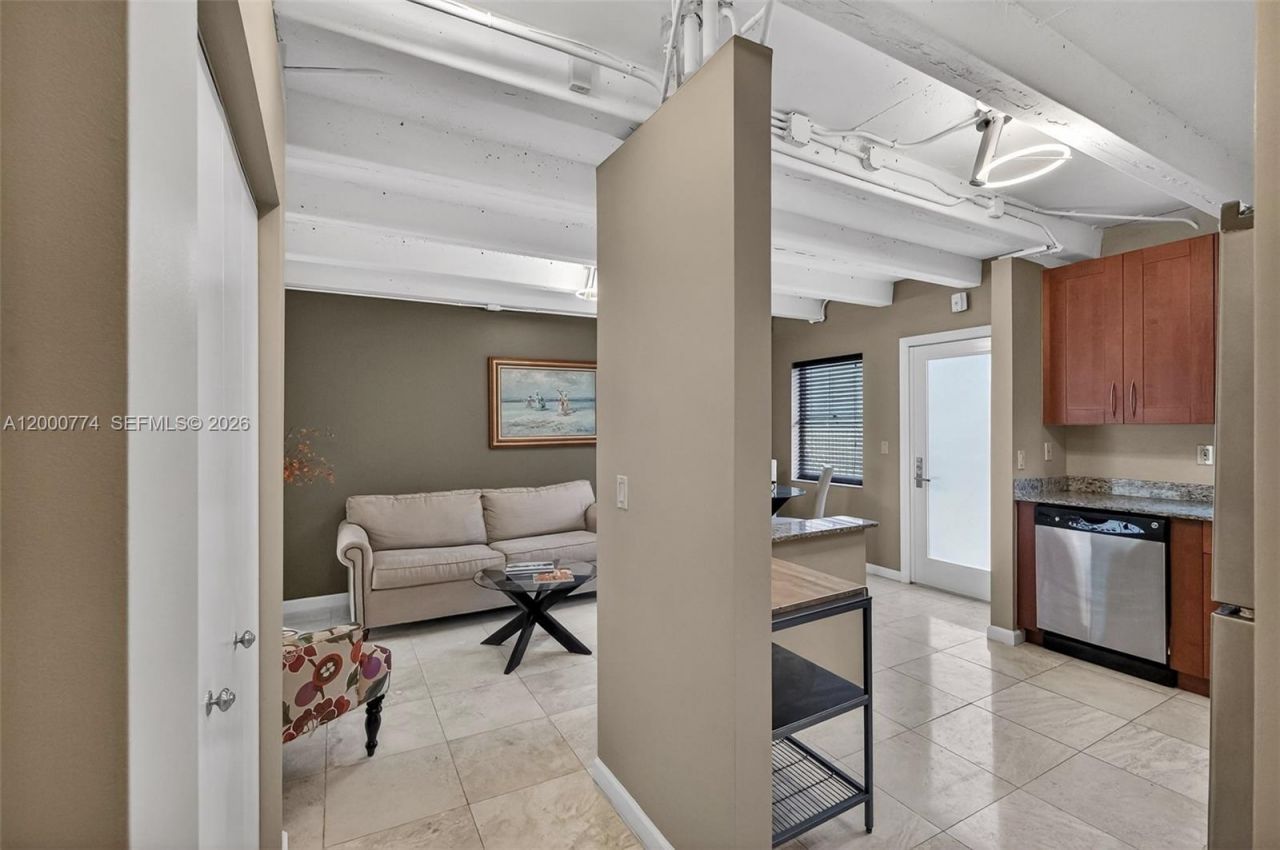 1519 Drexel Ave, Unit 201 + DEN, Miami Beach, FL 33139 Photo