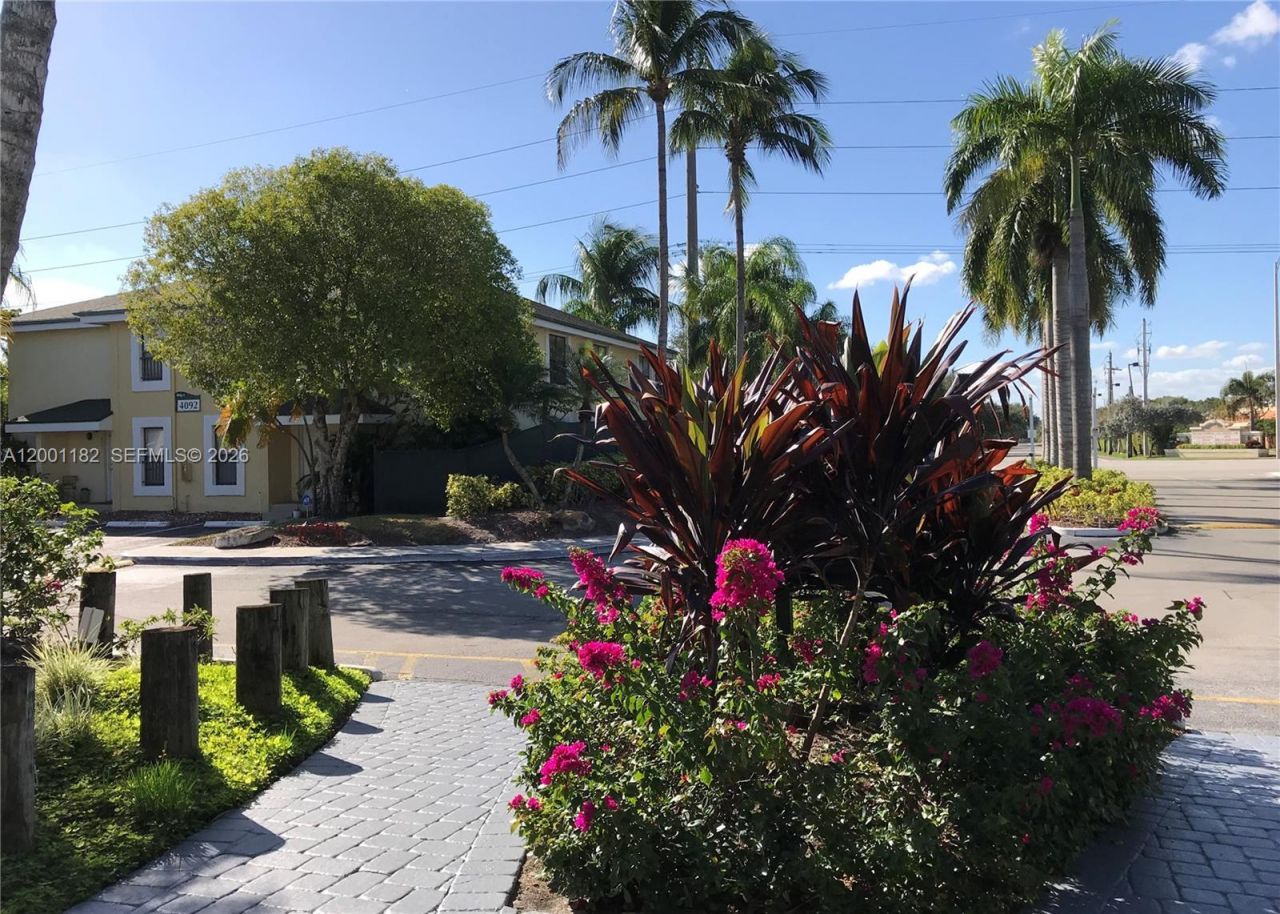 4030 NW 87th Ave, Unit 4030, Sunrise, FL 33351 Photo