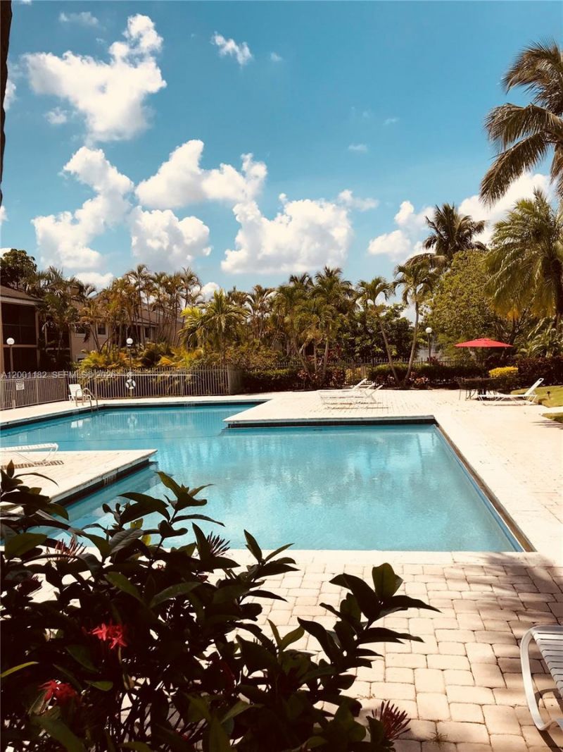 4030 NW 87th Ave, Unit 4030, Sunrise, FL 33351 Photo