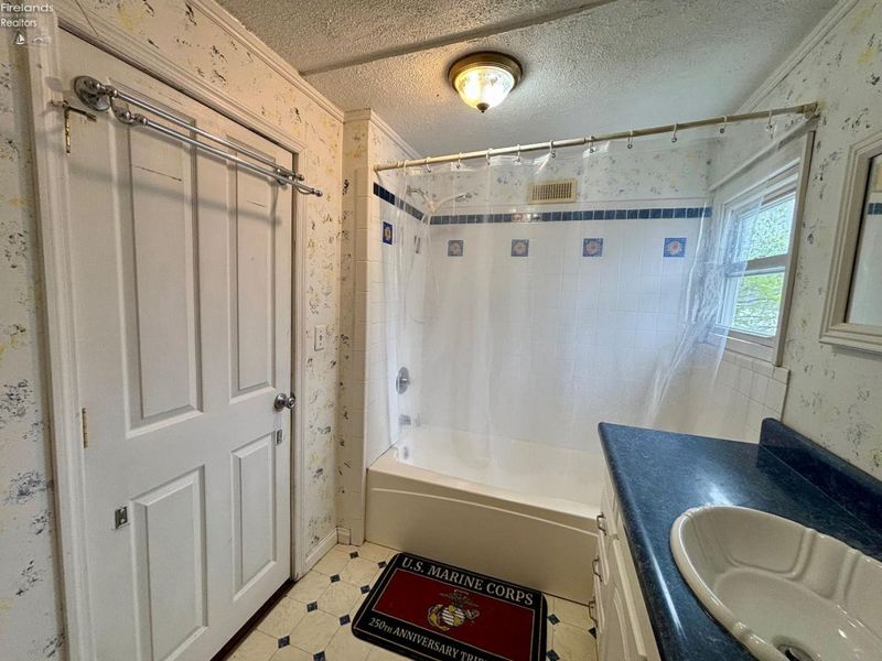 1107 Garrison Street, Fremont, OH 43420 Photo 17