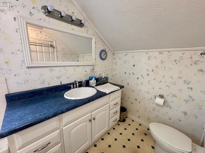 1107 Garrison Street, Fremont, OH 43420 Photo 18