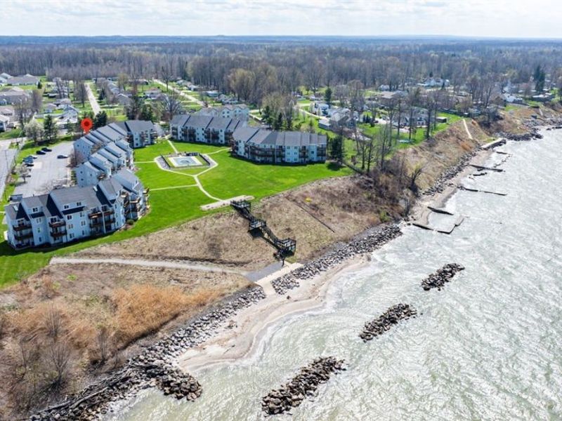 6035 Lake Road, Unit 327, Ashtabula, OH 44004 Photo 1