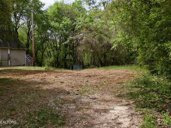 141 Nevada Ave, LaFollette, TN 37766