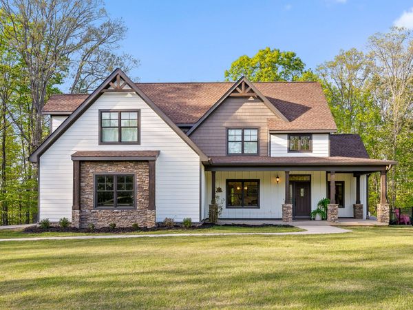 1195 Natural Way, Soddy Daisy, TN 37379