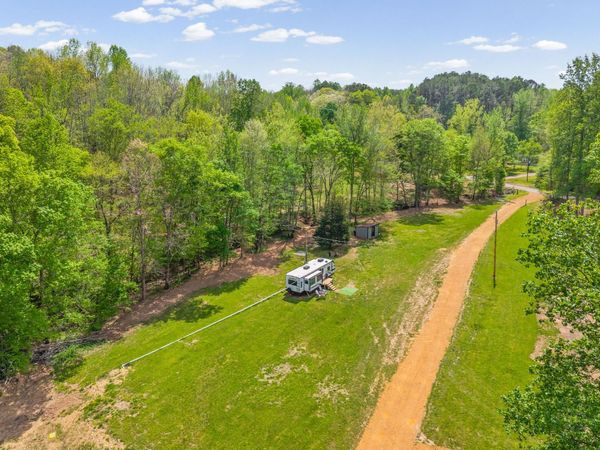 1377 Hurricane Creek Rd, Stewart, TN 37175