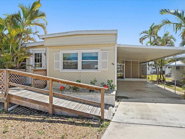 30 FLORES DRIVE , PALMETTO, FL 34221